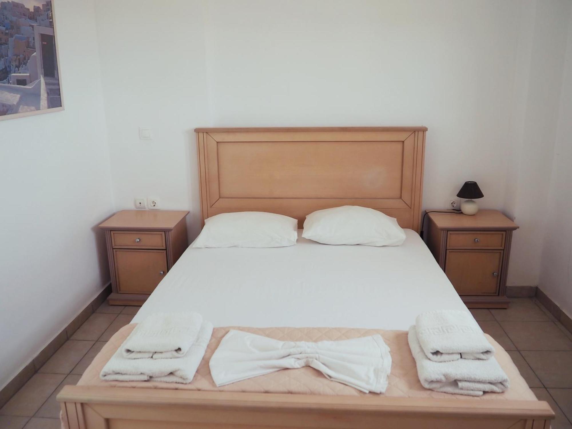 Leon Lux Apartments Периволос Экстерьер фото