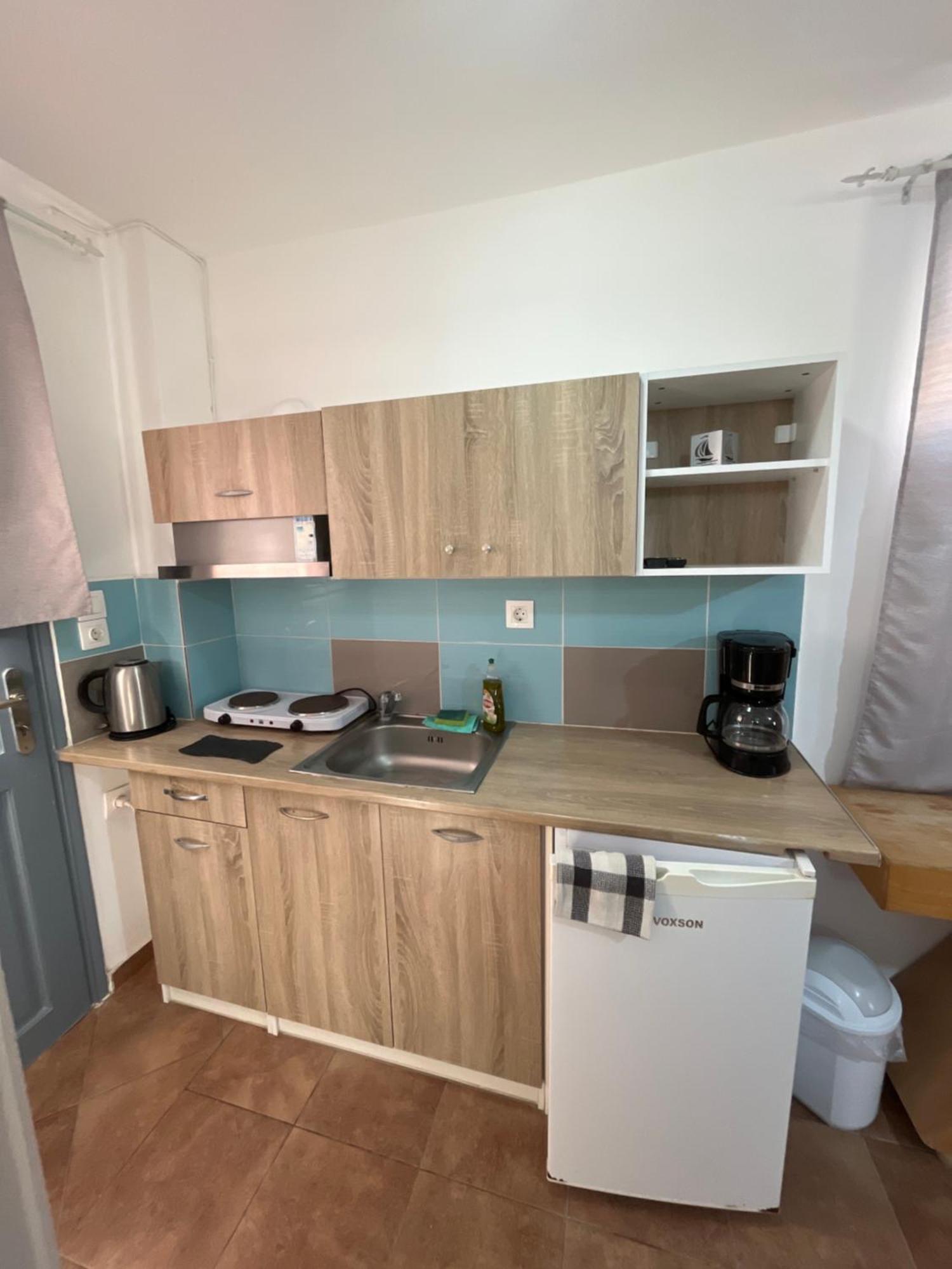 Leon Lux Apartments Периволос Экстерьер фото