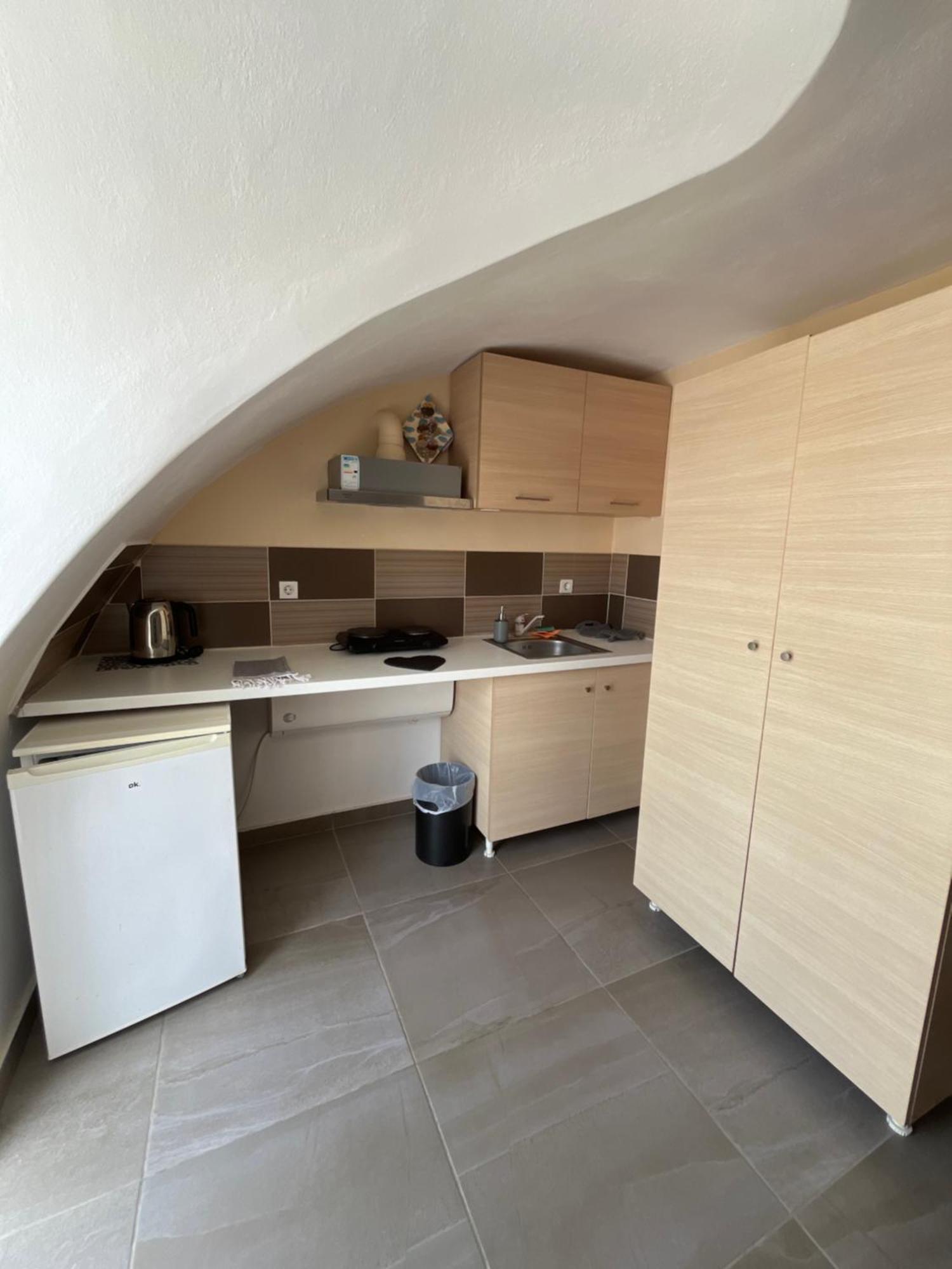 Leon Lux Apartments Периволос Экстерьер фото